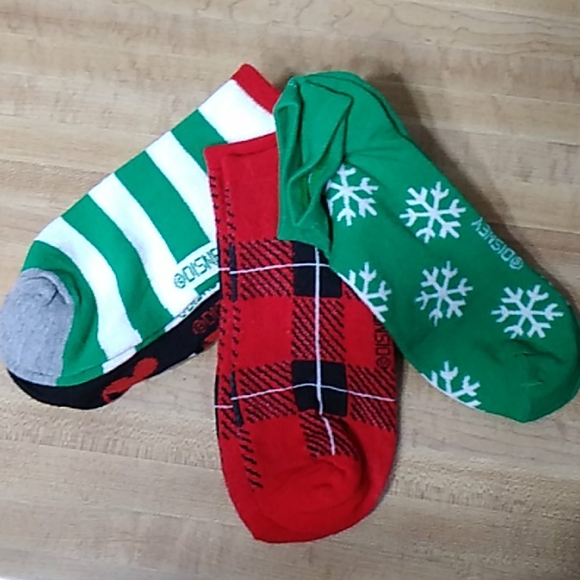 6pk Disney Christmas Socks Sz:6-12 - Picture 3 of 4